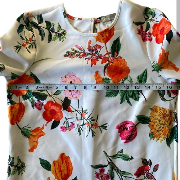 NWT ASOS Floral Dress With Fluted Sleeves Size 4 - Picture 11 of 16